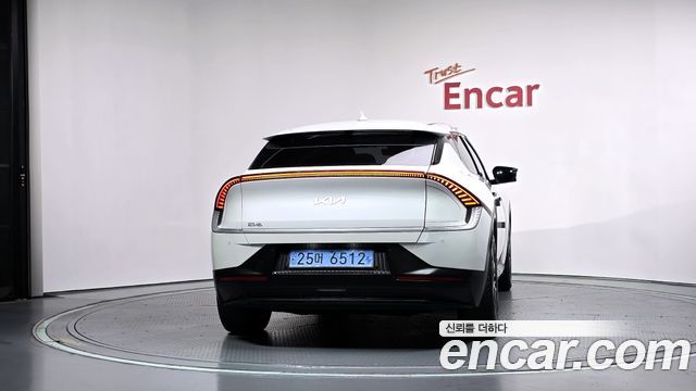 Kia EV6 2023 — photo 4