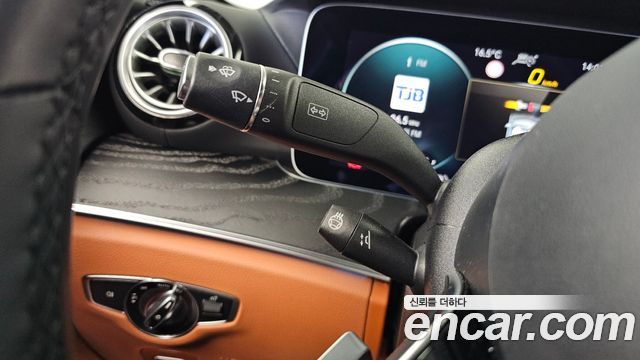 Mercedes-Benz CLS-Class 2023 — photo 30