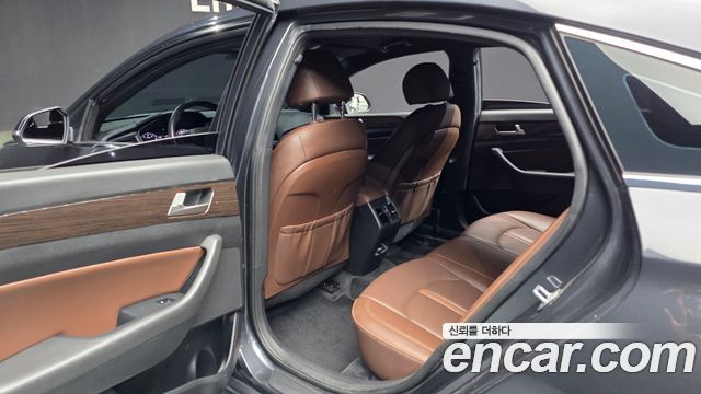 Hyundai Sonata 2019 — photo 16