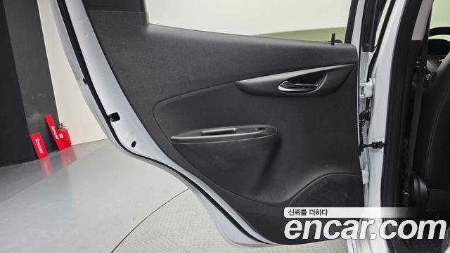 Chevrolet Korea Spark 2017 — photo 15