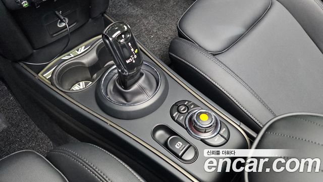 Mini Countryman 2021 — photo 9