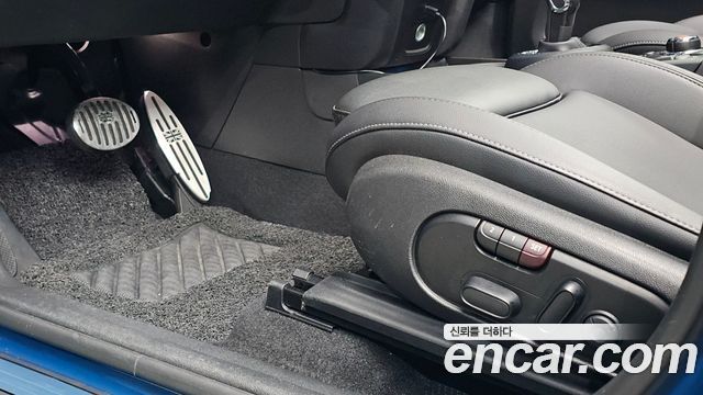 Mini Countryman 2021 — photo 13