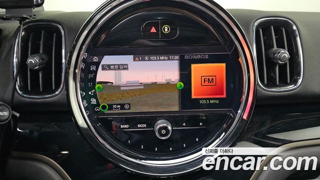 Mini Countryman 2021 — photo 15