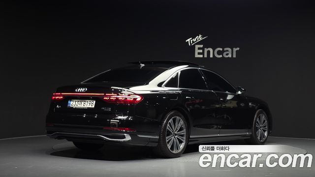 Audi A8 2023 — photo 2