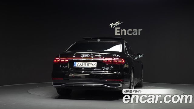 Audi A8 2023 — photo 4