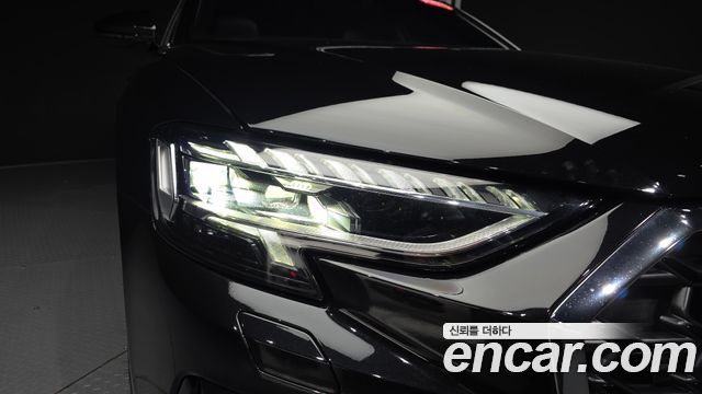 Audi A8 2023 — photo 8
