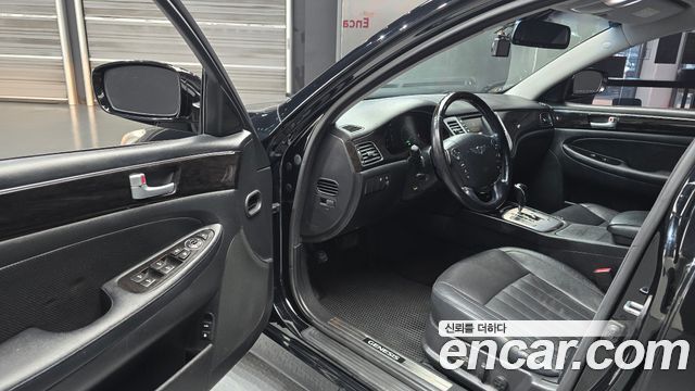 Hyundai Genesis 2012 — photo 13