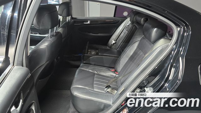 Hyundai Genesis 2012 — photo 18