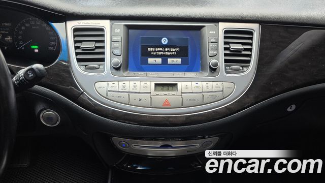 Hyundai Genesis 2012 — photo 20