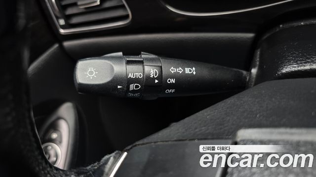 Hyundai Genesis 2012 — photo 25
