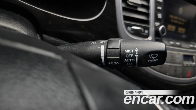 Hyundai Genesis 2012 — photo 26