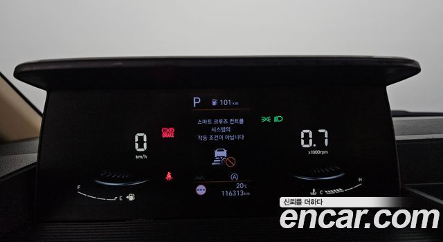 Hyundai Staria 2025 — photo 10