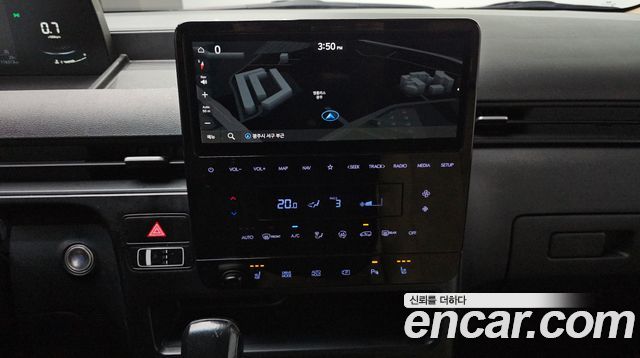 Hyundai Staria 2025 — photo 19