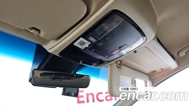 Hyundai Staria 2025 — photo 24