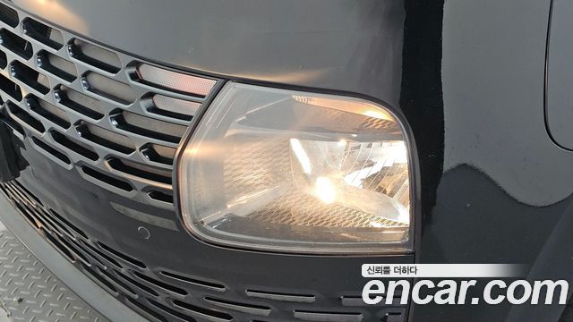 Hyundai Staria 2025 — photo 7