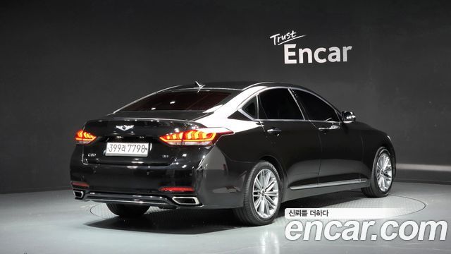 Genesis G80 2018 — photo 2