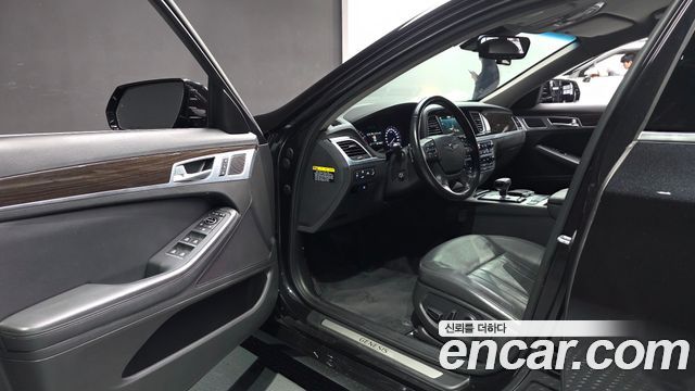 Genesis G80 2018 — photo 10
