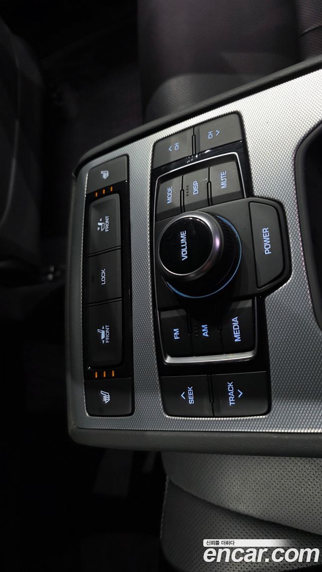Genesis G80 2018 — photo 13