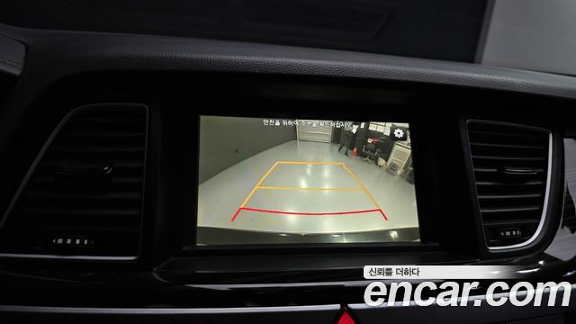 Genesis G80 2018 — photo 16
