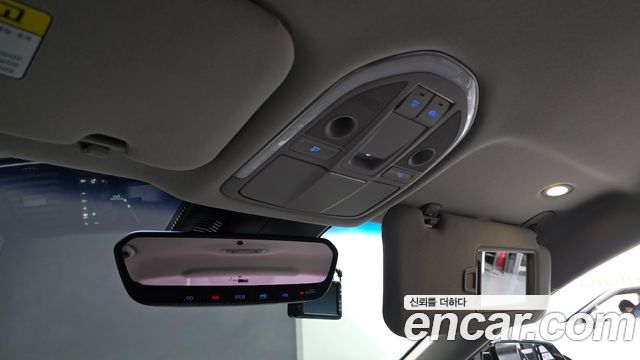 Genesis G80 2018 — photo 20