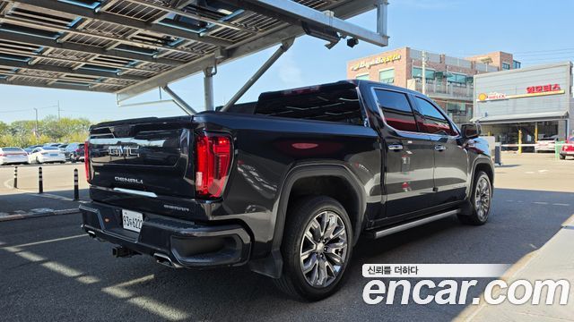 GMC Sierra 2023 — photo 2