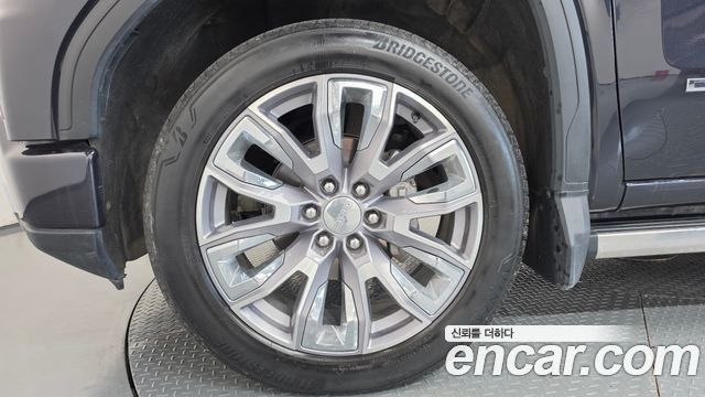 GMC Sierra 2023 — photo 5