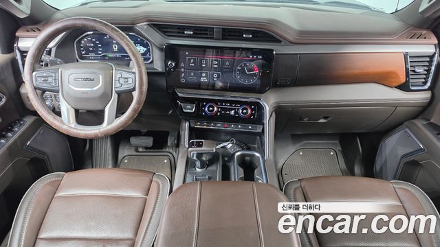 GMC Sierra 2023 — photo 10