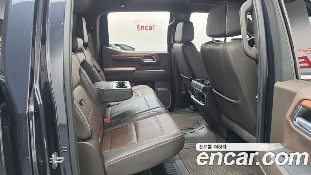 GMC Sierra 2023 — photo 18