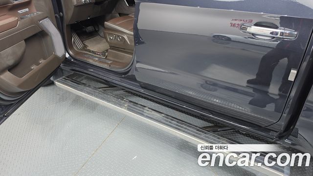 GMC Sierra 2023 — photo 25