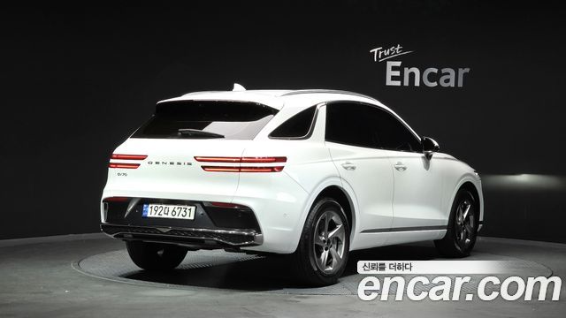 Genesis GV70 2025 — photo 2