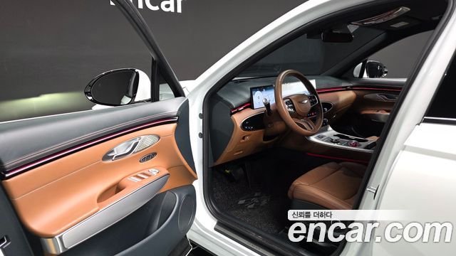 Genesis GV70 2025 — photo 10