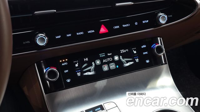 Genesis GV70 2025 — photo 19