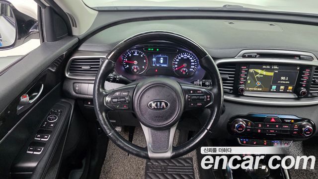Kia Sorento 2016 — photo 14