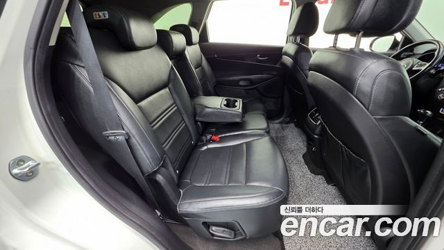 Kia Sorento 2016 — photo 19