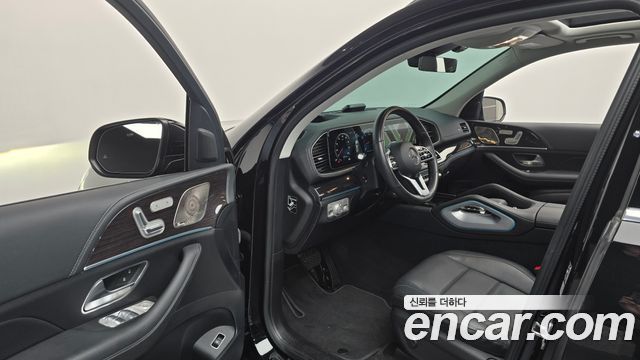 Mercedes-Benz GLE-Class 2022 — photo 10
