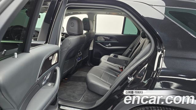 Mercedes-Benz GLE-Class 2022 — photo 11