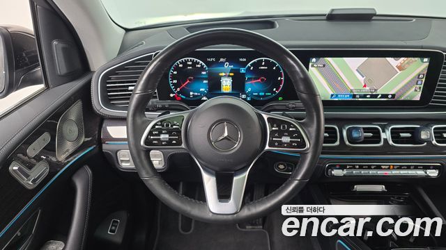 Mercedes-Benz GLE-Class 2022 — photo 13
