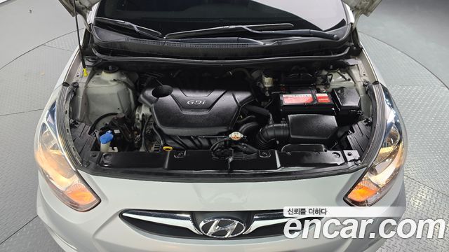 Hyundai Accent 2012 — photo 6