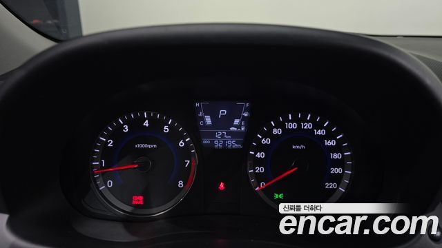 Hyundai Accent 2012 — photo 8