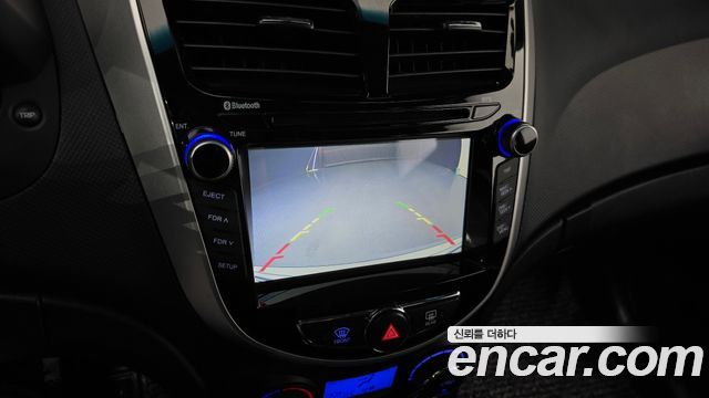 Hyundai Accent 2012 — photo 14