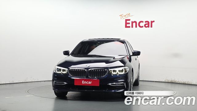 BMW 5-Series 2020 — photo 3