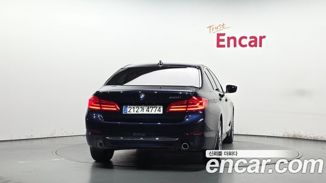 BMW 5-Series 2020 — photo 4
