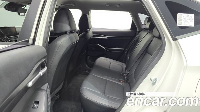 Kia Seltos 2023 — photo 12