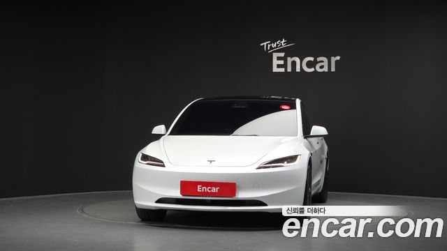 Tesla Model 3 2026 — photo 3