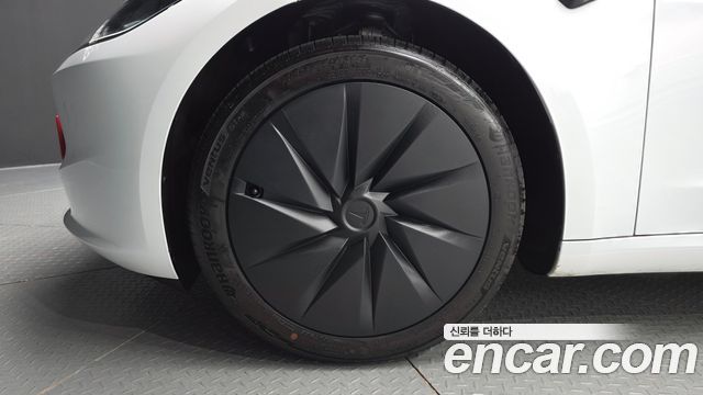 Tesla Model 3 2026 — photo 5
