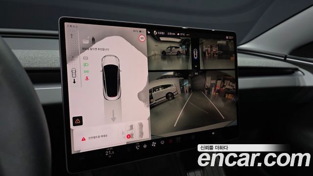 Tesla Model 3 2026 — photo 23