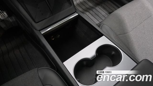 Tesla Model 3 2026 — photo 30