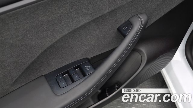 Tesla Model 3 2026 — photo 31