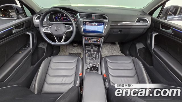 Volkswagen Tiguan 2023 — photo 10