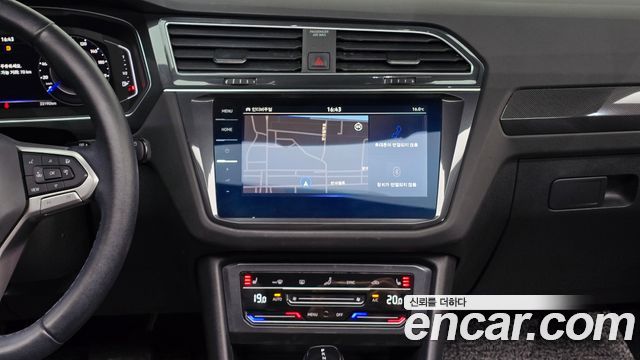 Volkswagen Tiguan 2023 — photo 25